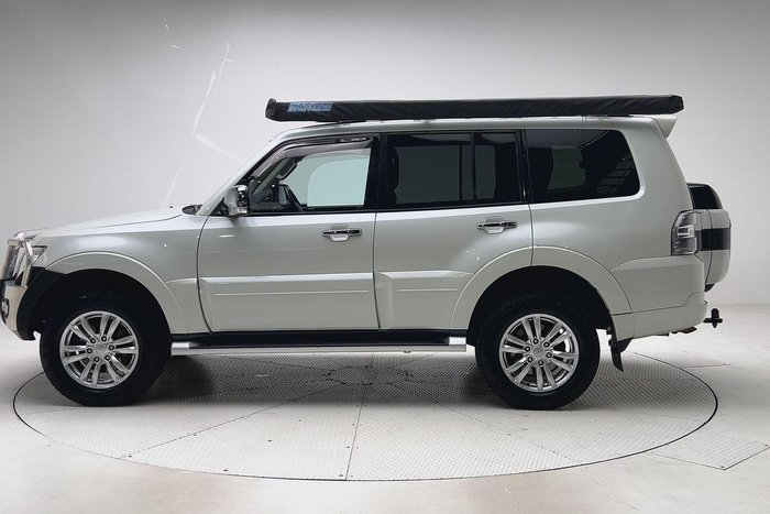 2018 Mitsubishi Pajero GLS