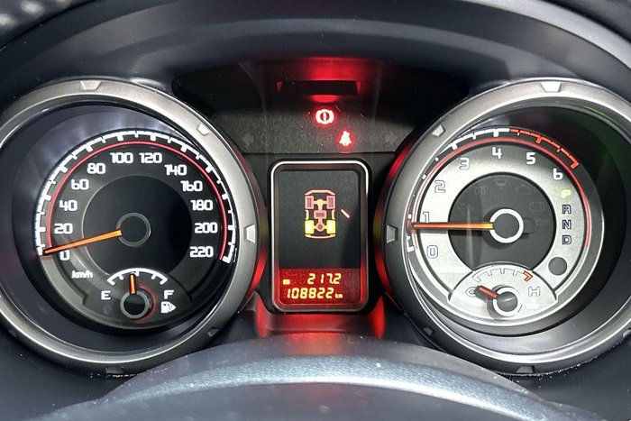 2018 Mitsubishi Pajero GLS