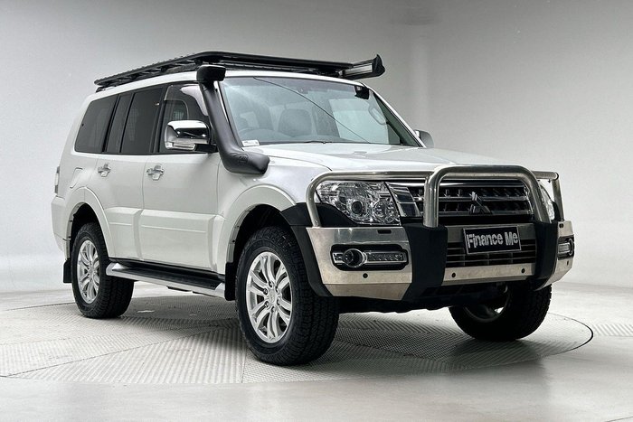 2018 Mitsubishi Pajero