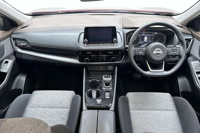 2024 Nissan X-TRAIL ST