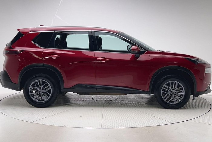 2024 Nissan X-TRAIL ST