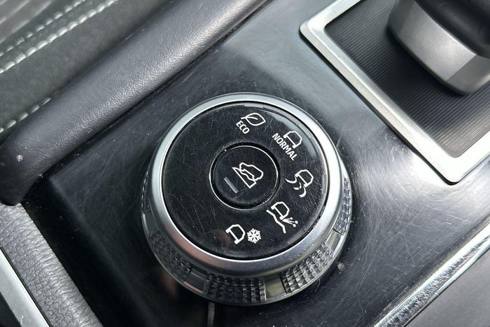 2023 Mitsubishi Outlander LS