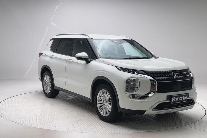 2023 Mitsubishi Outlander LS