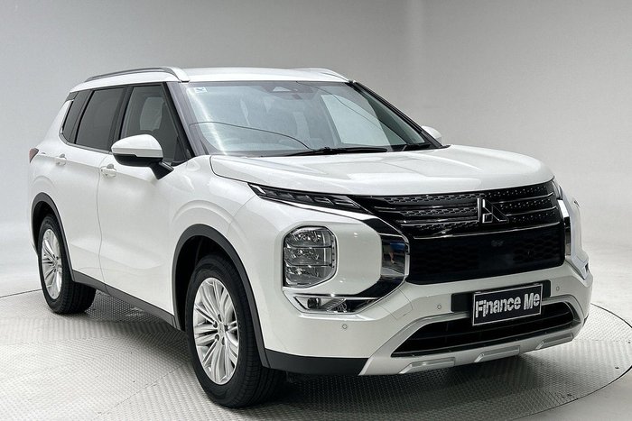 2023 Mitsubishi Outlander LS