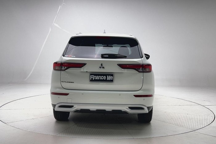 2023 Mitsubishi Outlander LS