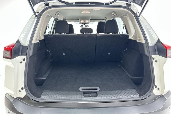 2024 Nissan X-TRAIL ST