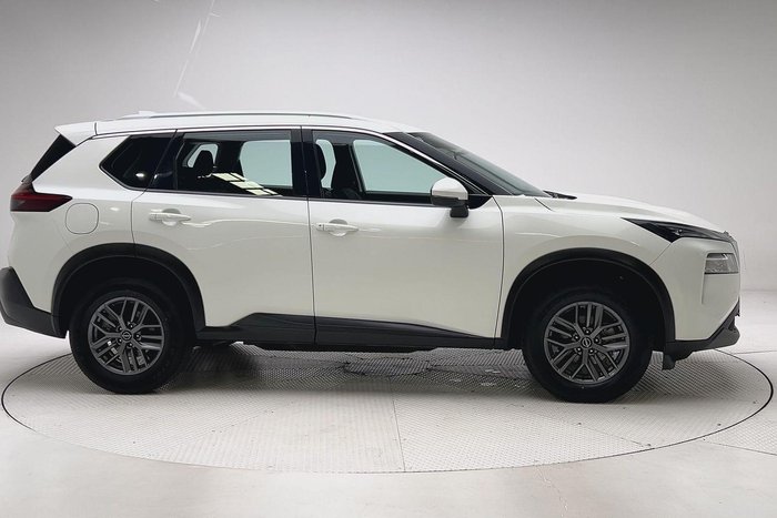 2024 Nissan X-TRAIL ST