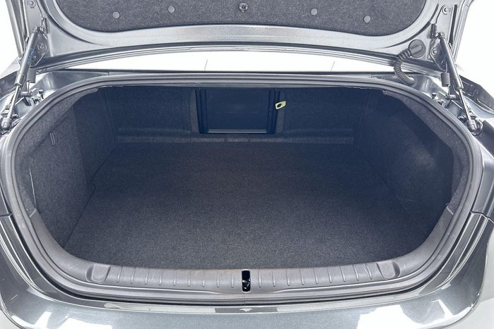 2017 Holden Calais V