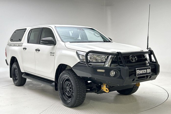 2022 Toyota Hilux SR