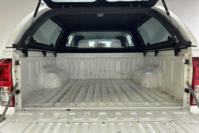 2022 Toyota Hilux SR