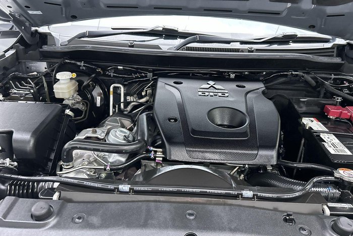 2022 Mitsubishi Pajero Sport GLS