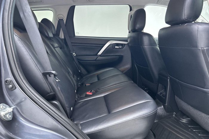 2022 Mitsubishi Pajero Sport GLS