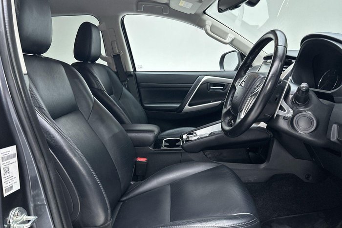 2022 Mitsubishi Pajero Sport GLS