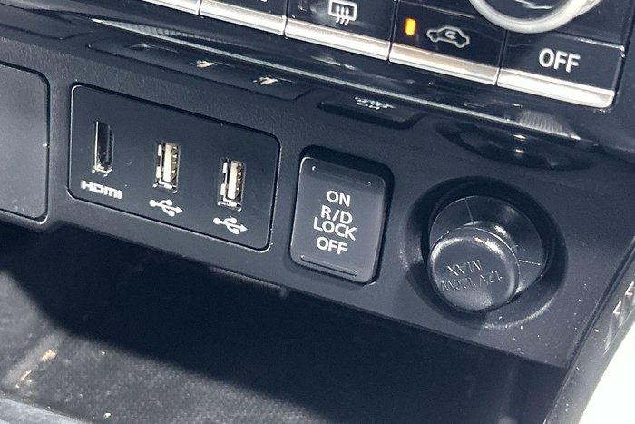 2022 Mitsubishi Pajero Sport GLS