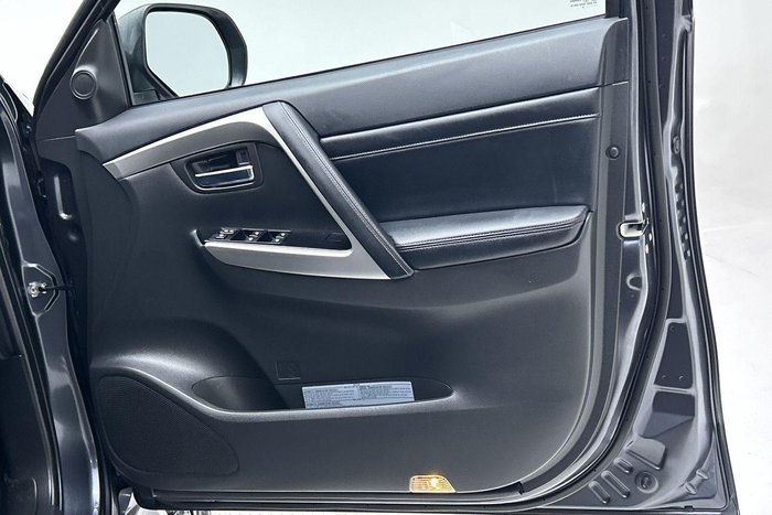 2022 Mitsubishi Pajero Sport GLS