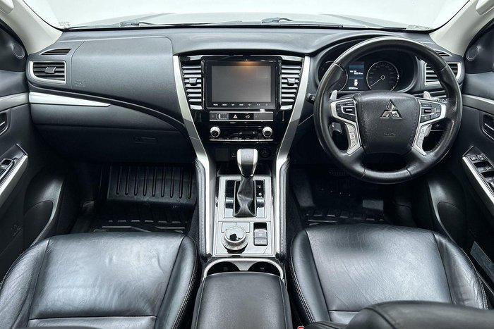 2022 Mitsubishi Pajero Sport GLS