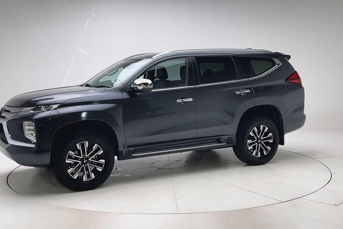2022 Mitsubishi Pajero Sport GLS