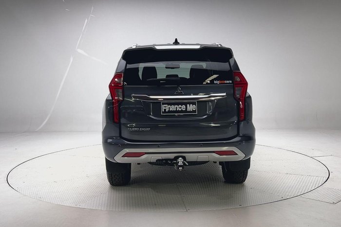 2022 Mitsubishi Pajero Sport GLS