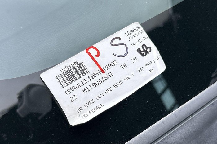 2023 Mitsubishi Triton GLX