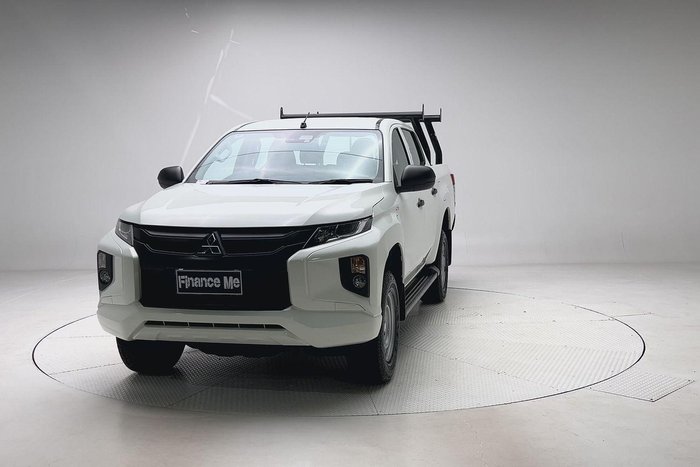 2023 Mitsubishi Triton GLX