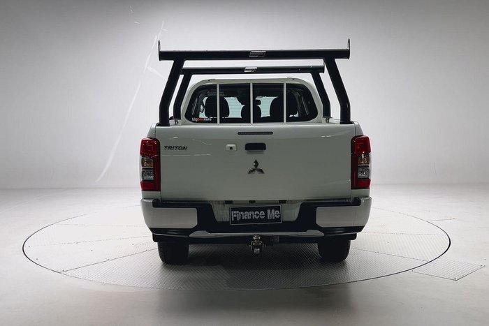 2023 Mitsubishi Triton GLX