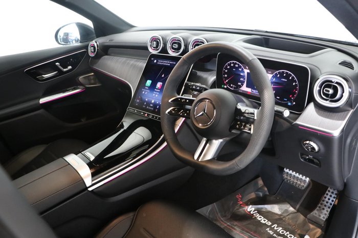 2025 Mercedes-Benz GLC-Class GLC300