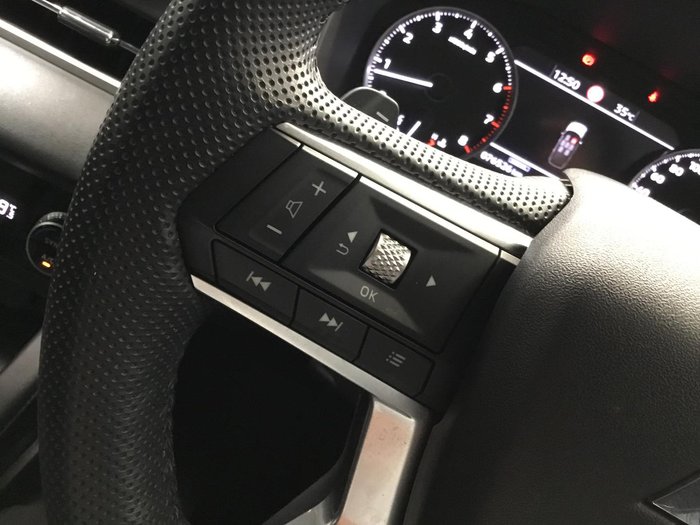 2022 Mitsubishi Outlander LS