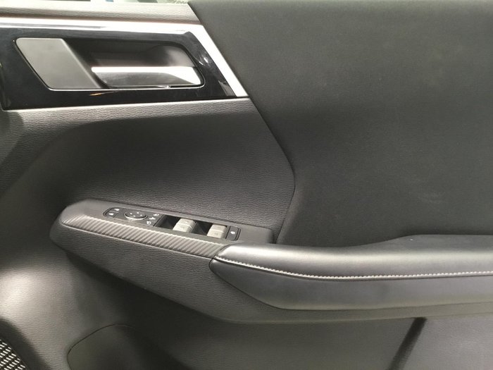 2022 Mitsubishi Outlander LS