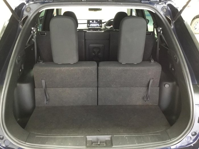 2022 Mitsubishi Outlander LS