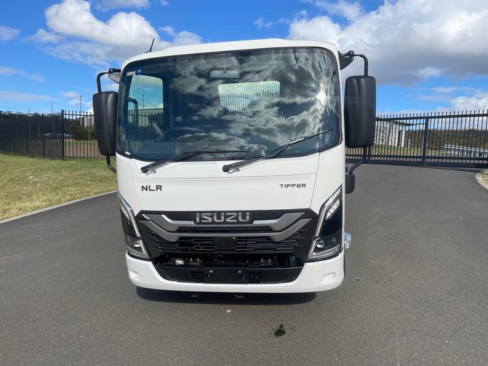 2026 Isuzu N Series NLR 45-150 DT D25 Tipper