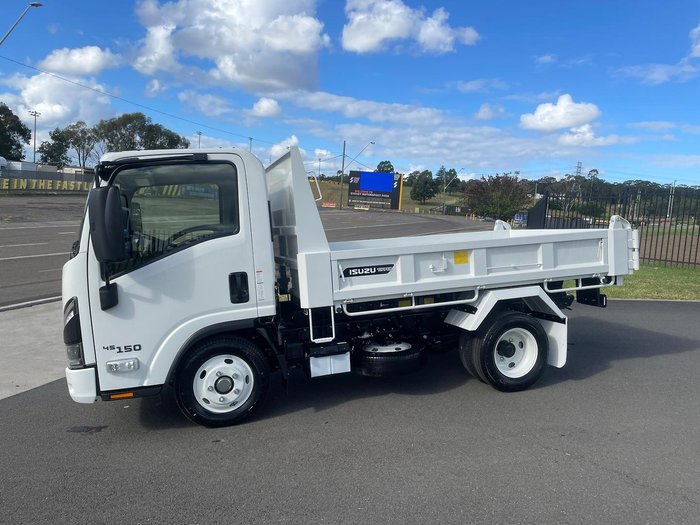 2026 Isuzu N Series NLR 45-150 DT D25 Tipper