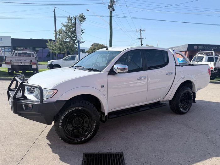 2013 Mitsubishi Triton GLX-R MN MY14 4X4 Dual Range White