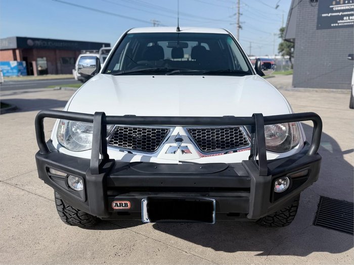2013 Mitsubishi Triton GLX-R MN MY14 4X4 Dual Range White
