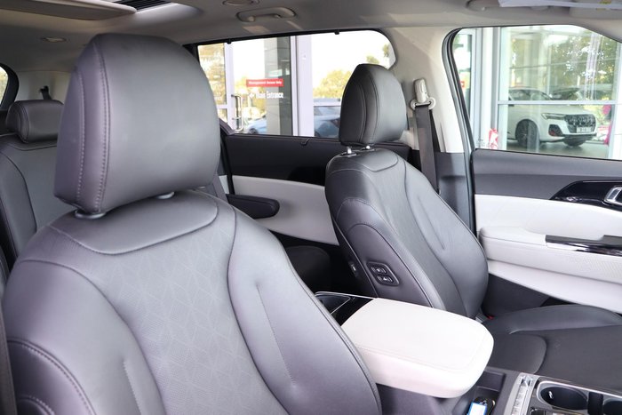 2023 Kia Carnival Platinum