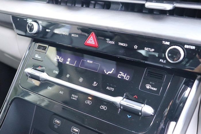 2023 Kia Carnival Platinum