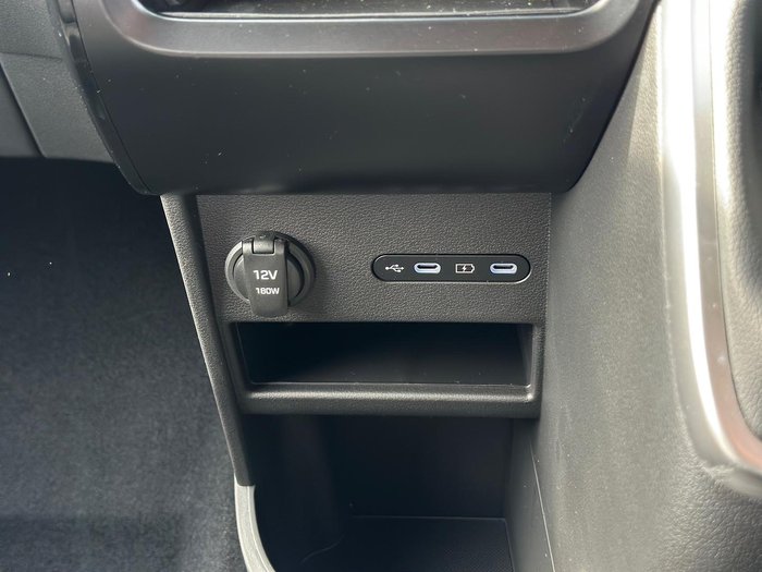 2026 Hyundai STARIA LOAD