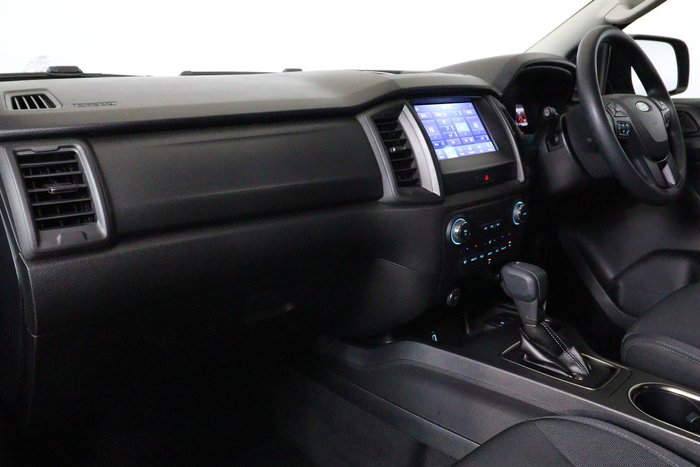 2022 Ford Everest Ambiente