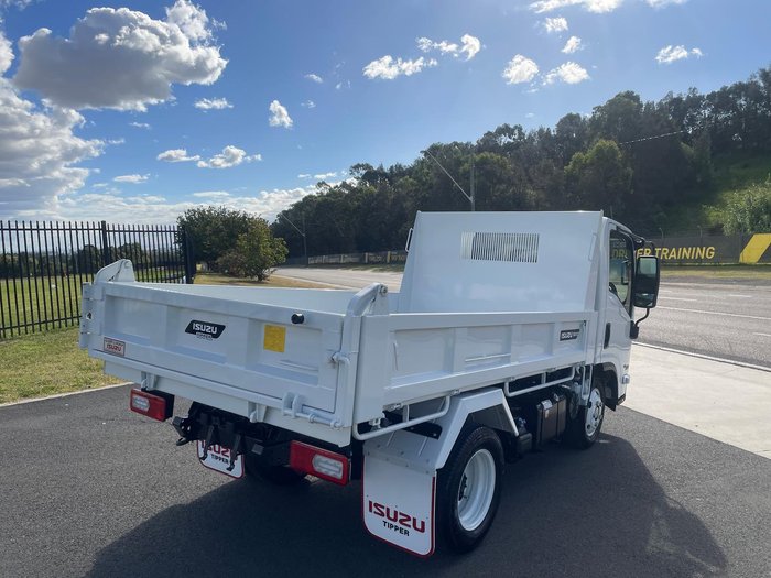 2026 Isuzu N Series NLR 45-150 MT D25 Tipper