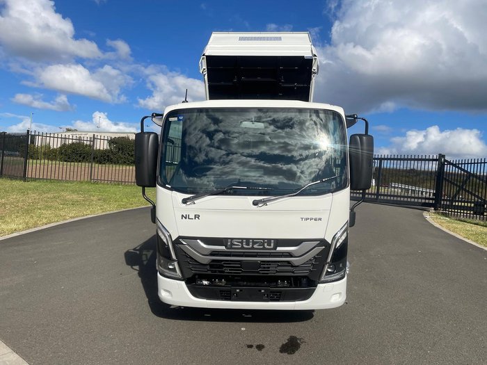 2026 Isuzu N Series NLR 45-150 MT D25 Tipper