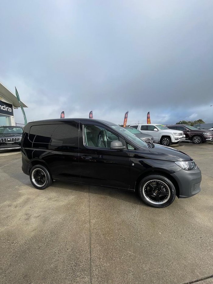 2022 Volkswagen Caddy TDI320 5 MY23 Deep Black