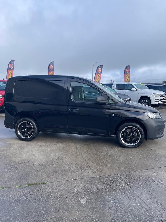 2022 Volkswagen Caddy TDI320 5 MY23 Deep Black
