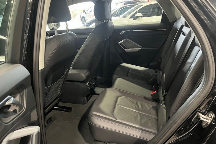 2023 Audi Q3 35 TFSI S line