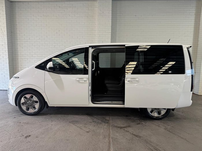 2022 Hyundai STARIA US4.V1 MY22 AWD Creamy White