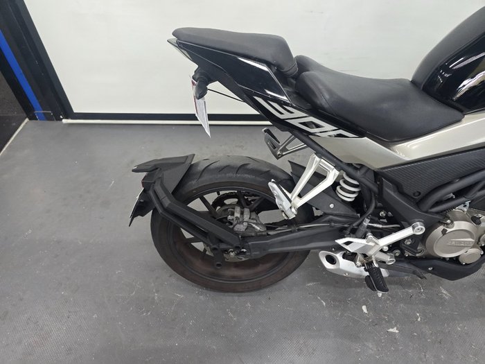 2020 CFMOTO 300 NK ABS GEM BLACK