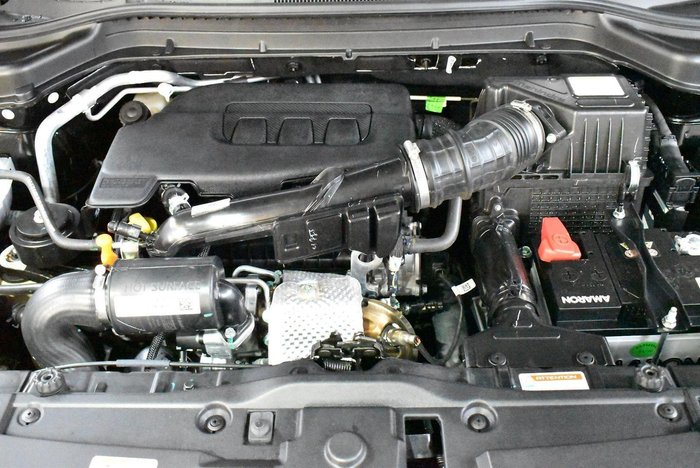 2025 Mahindra XUV3XO AX7L