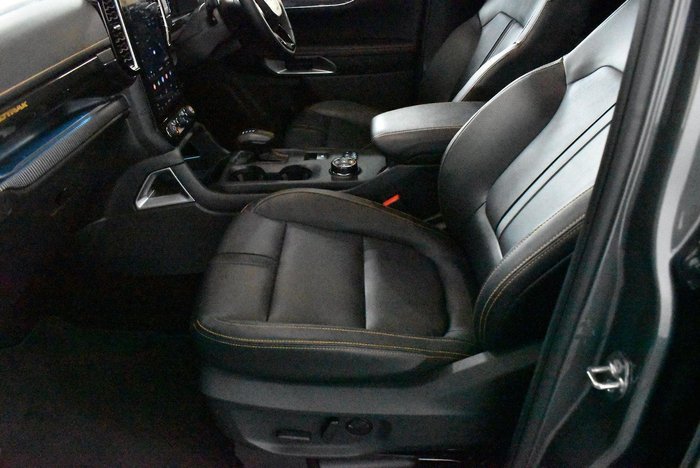2025 Mahindra XUV3XO AX7L