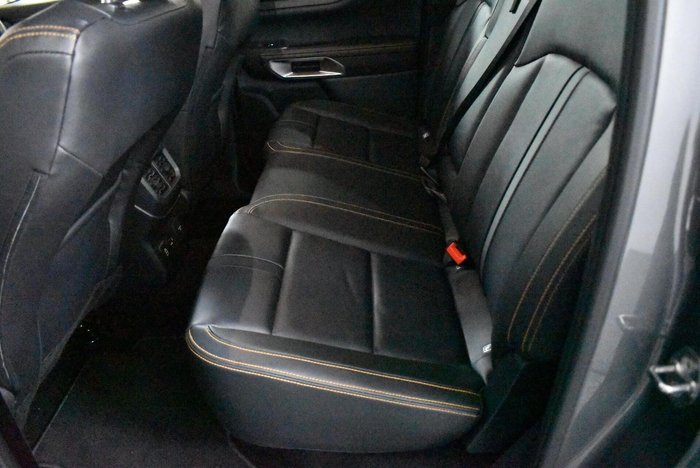 2025 Mahindra XUV3XO AX7L