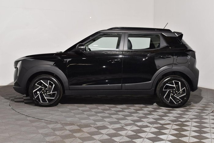 2025 Mahindra XUV3XO AX7L