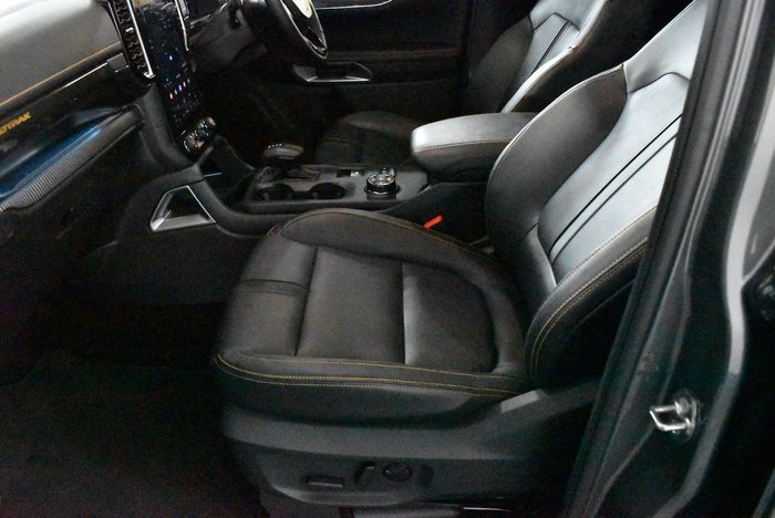 2025 Mahindra XUV3XO AX7L