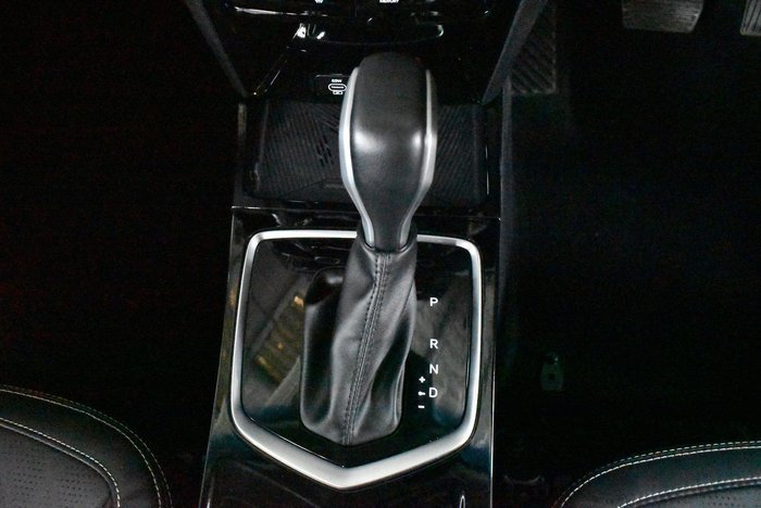 2025 Mahindra XUV3XO AX7L